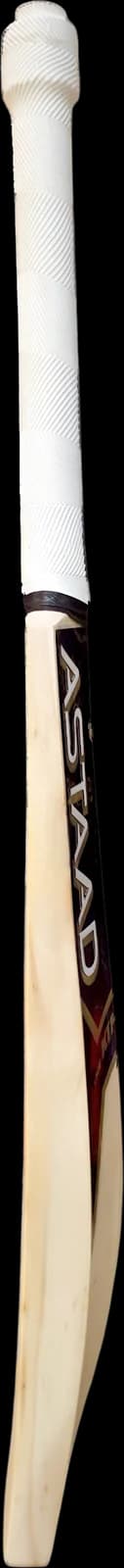 Astaad Run Machine Grade 4 English Willow Cricket Bat, right edge