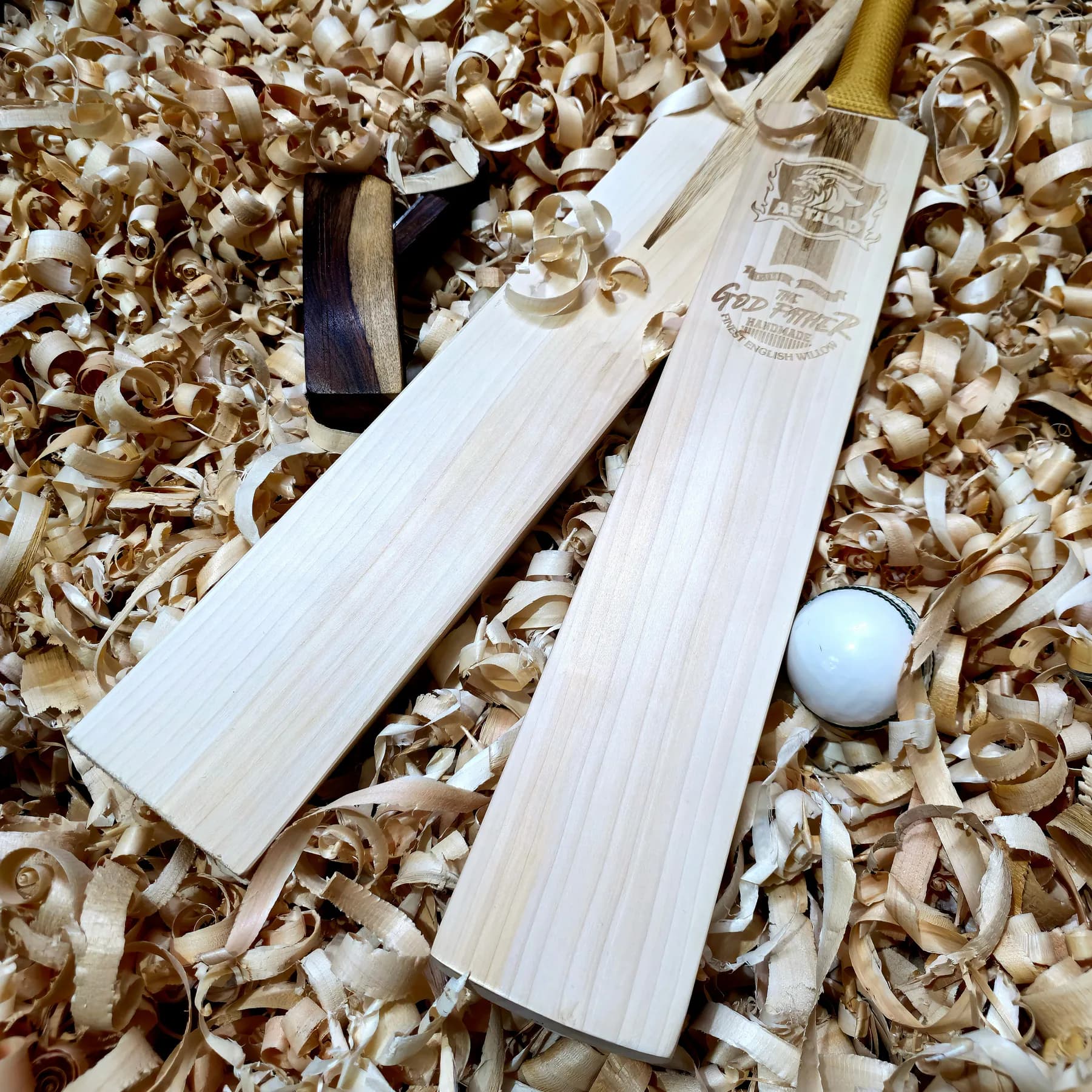 Astaad The Godfather Grade 1+ Players English Willow Cricket Bat, photo 7 of 8